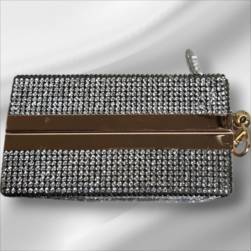 Ace of Spades Silver and Black Clutch - Picture 2 of 8
